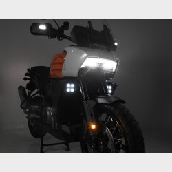 LOWER DRIVING LIGHT MOUNT  HARLEY-DAVIDSON PAN AMERICA 1250